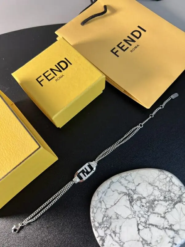 fendi bracelets s_12041bb1